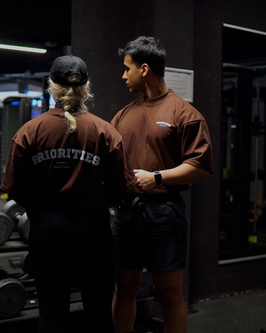 PRIORITIES Gym Shirt - Dark Brown