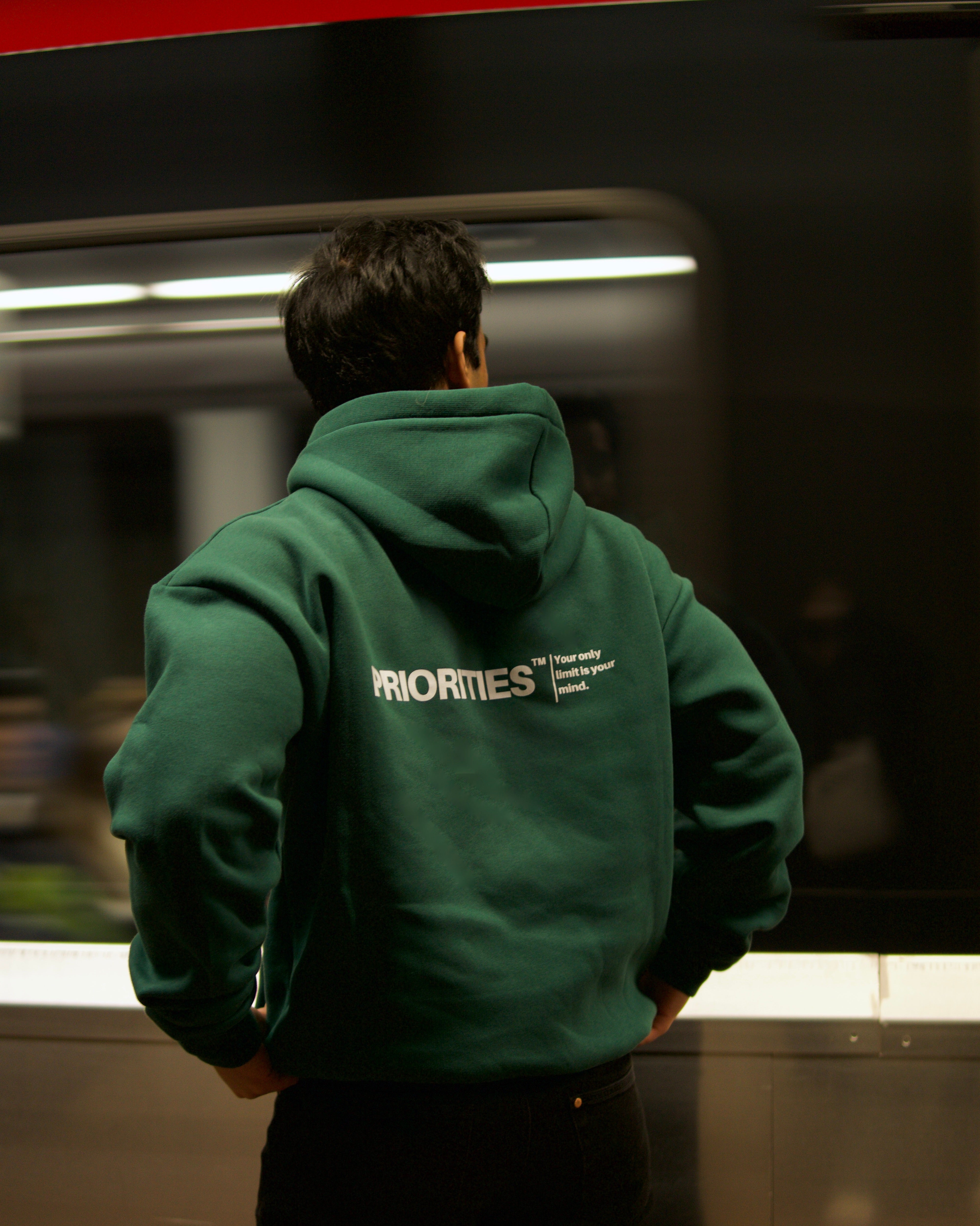 PRIORITIES essential Hoodie - Forest Green